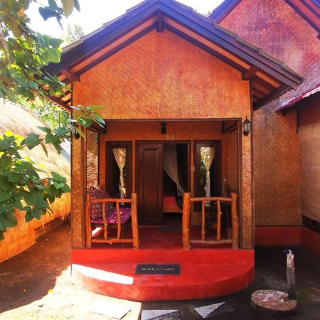 Kampung Meno Bungalows Gili Meno Exterior foto