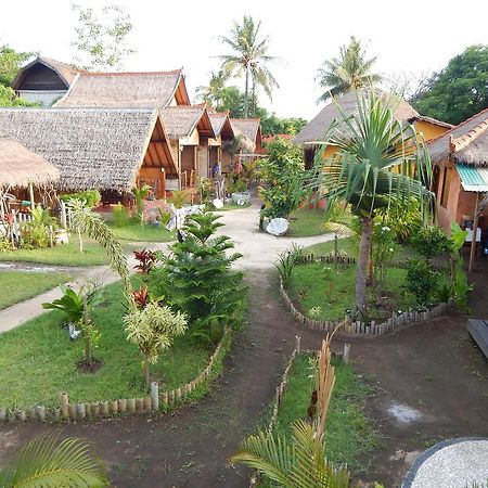 Kampung Meno Bungalows Gili Meno Exterior foto