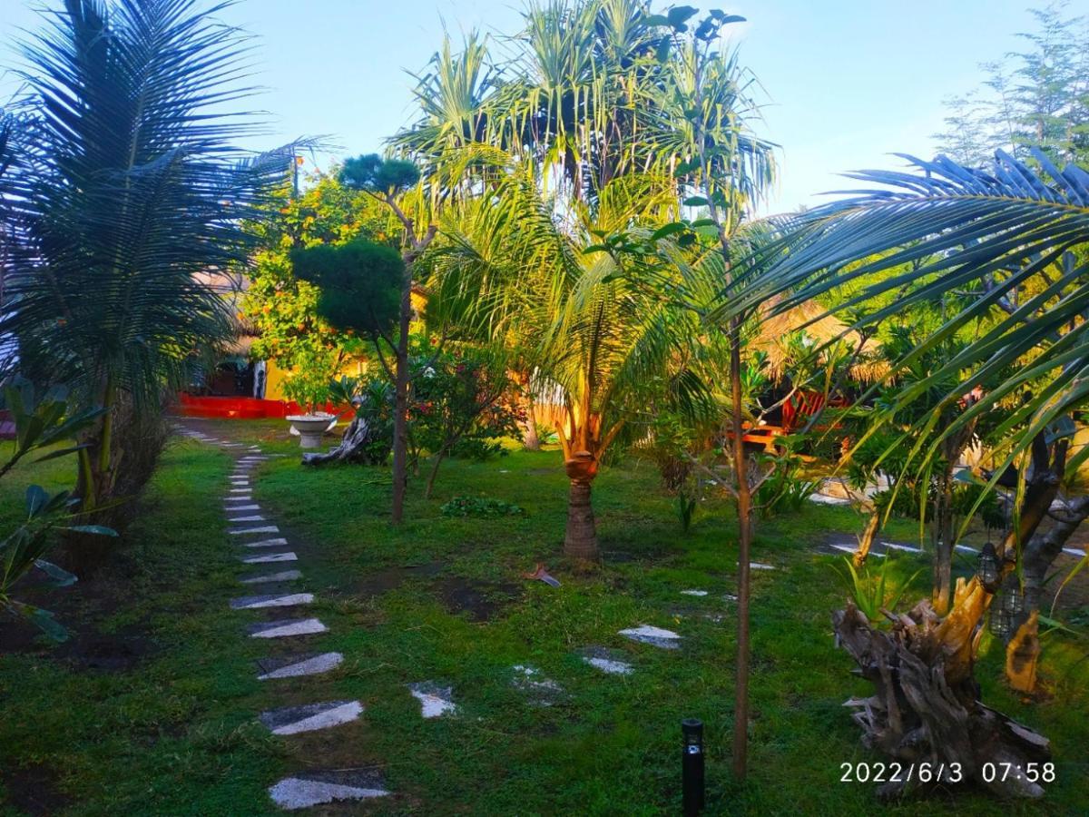 Kampung Meno Bungalows Gili Meno Exterior foto