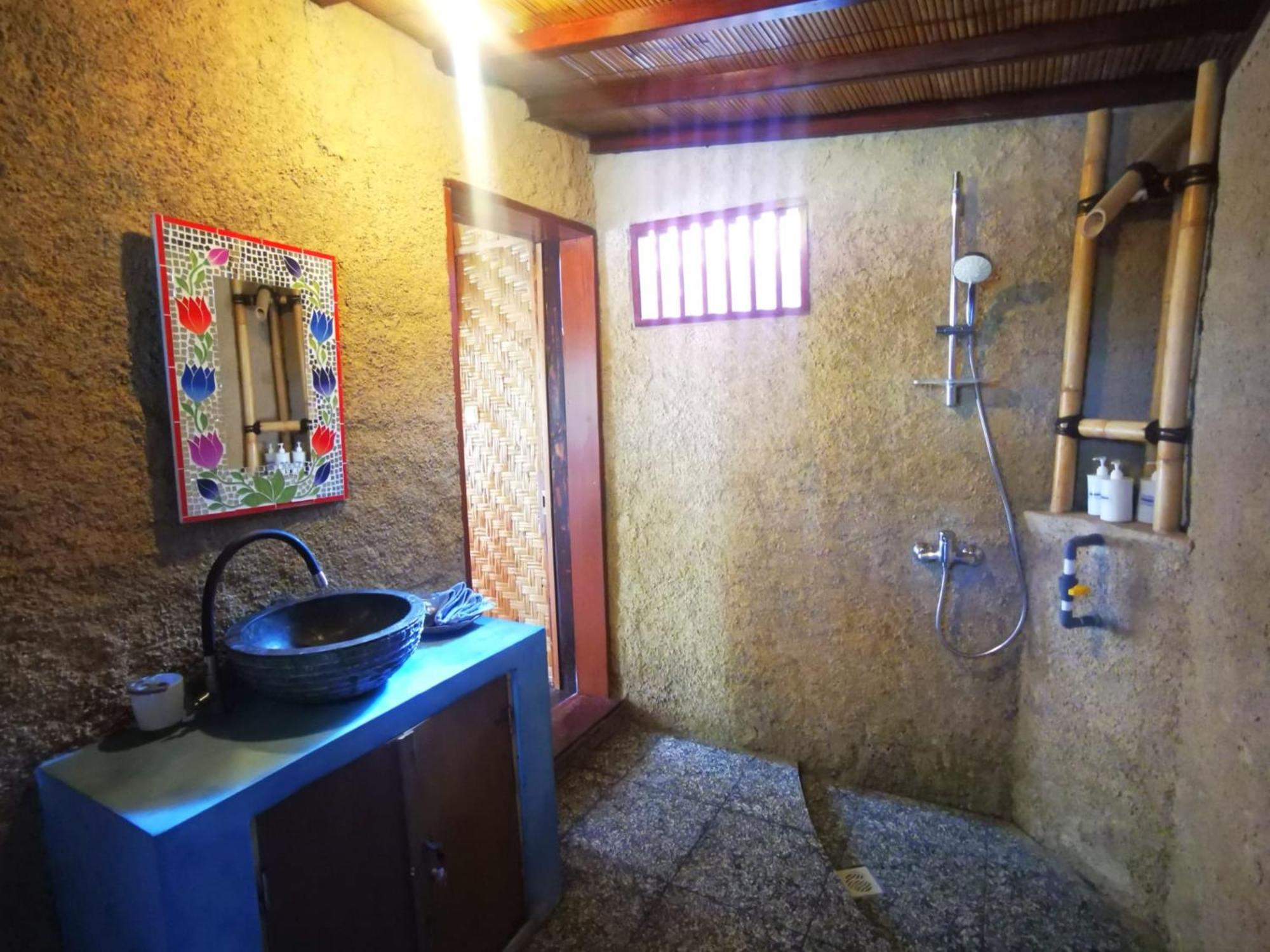 Kampung Meno Bungalows Gili Meno Habitación foto